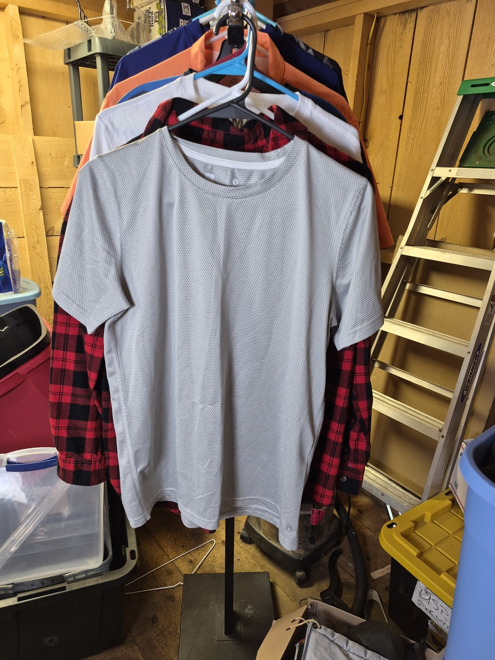 Men's Short Sleeve Crew Neck T-Shirt - Light Gray Bin 45